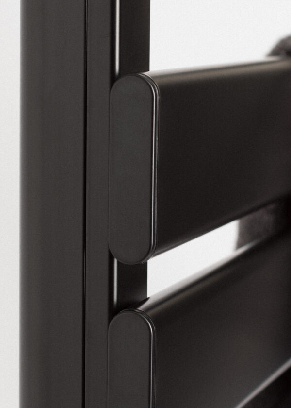 IP24 waterproof towel radiator with dual installation design